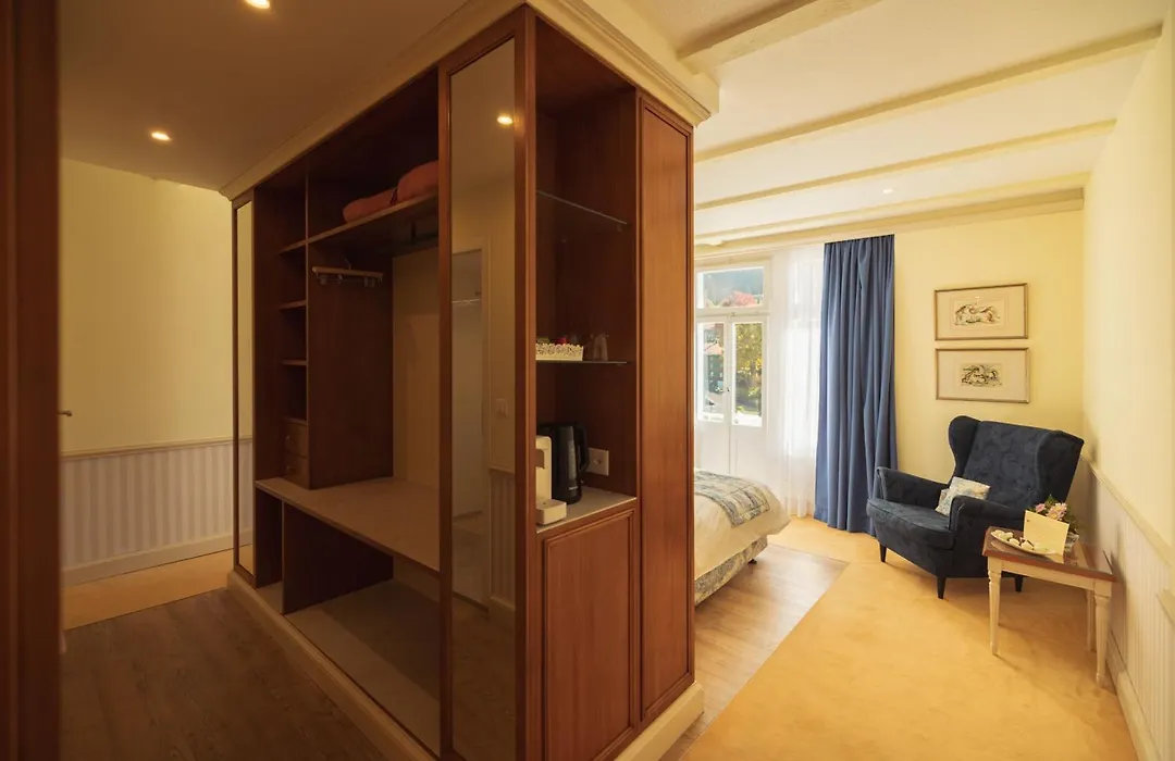 Hotel Regina-1